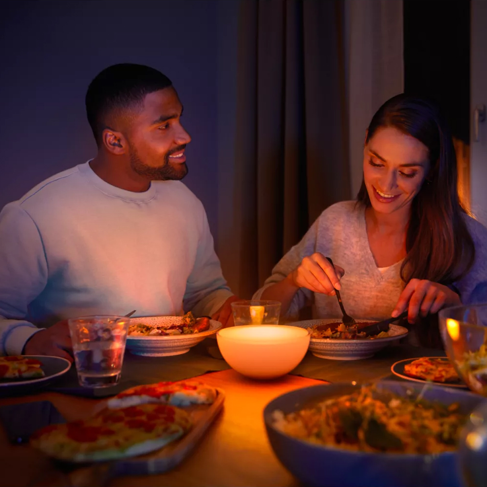 Philips Hue Go 2.0 White & Colour Ambiance Smart Portable