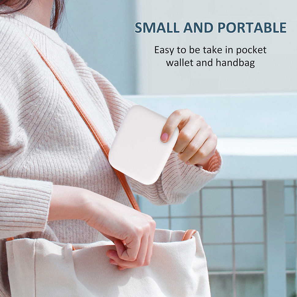 USB-C adapter case is compact and lightweight, small enough to be placed into a canvas handbag