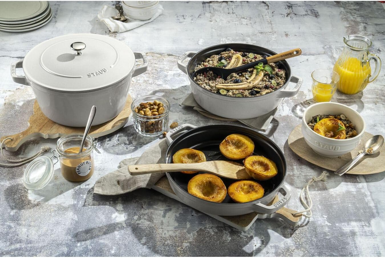 STAUB Stackable Set 24CM Medium 4 Piece Set, Cast Iron, 3 Colors