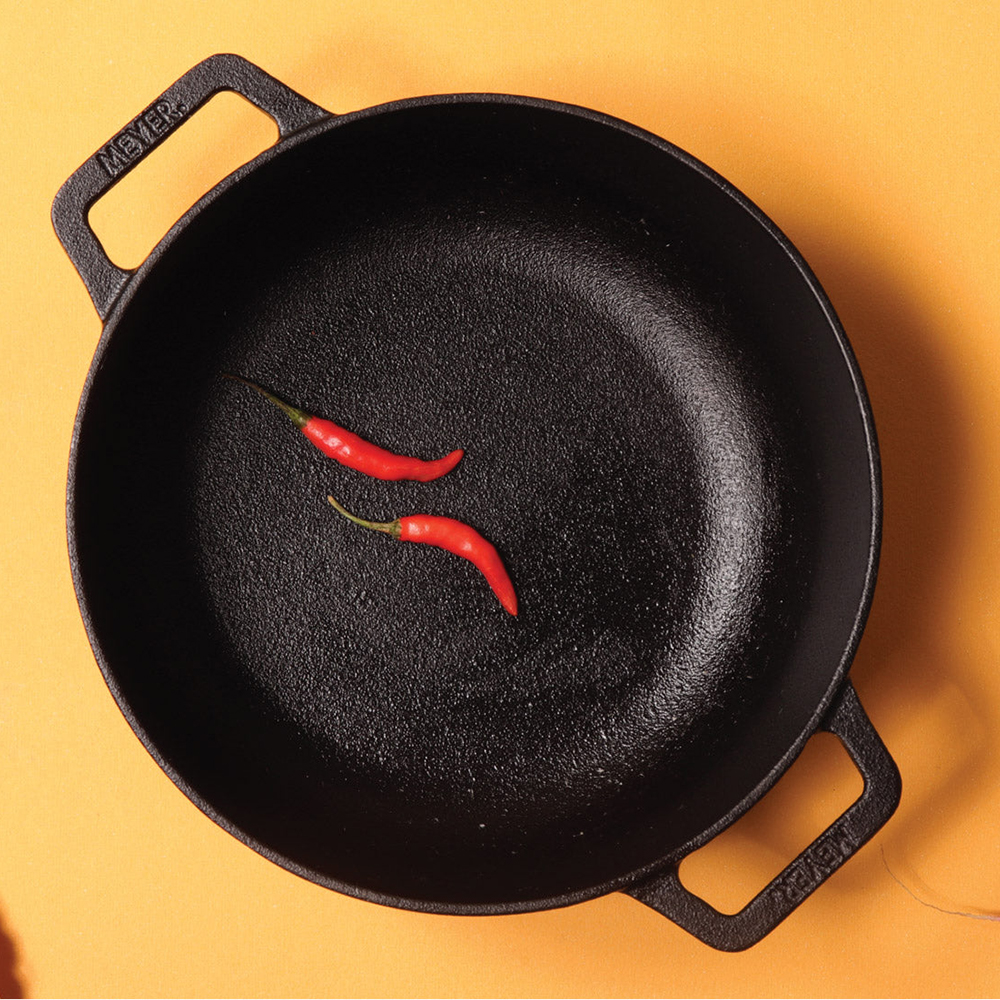 Sauteuse with lid