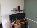 Bras de moniteur à ressort à gaz avec 2 ports USB effet de lumière LED rouge de jeu - PrimeCables®
