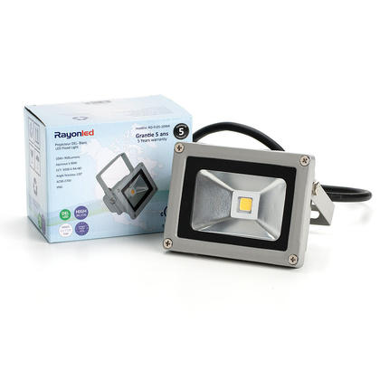 Outdoor 10W LED IP65 Waterproof 5000K 950 Lms Flood Light Spot Light Wall Mount cUL listed