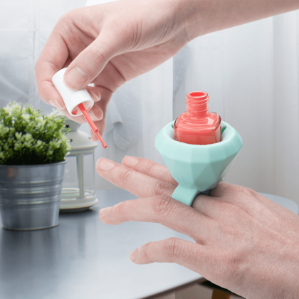 Wearable Nail Polish Bottle Holder, 1 Randomized Color Per Pack