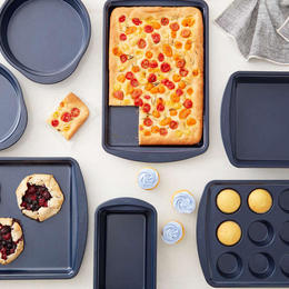 wilton LVTH WT 2105 0 0356 C2 Bakeware Diamond Infused Non Stick Navy Blue Baking Set 7 pcs Wilton